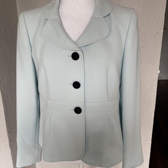 La Femme Ice Blue Blazer w/ 3 Buttons - Suit Studio NY - Size 6P - NEW with Tags - Picture 2 of 10